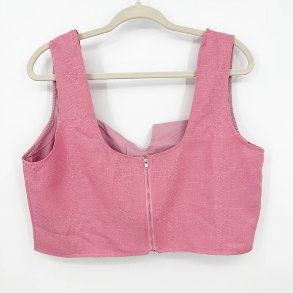 Cider Cutout Front Crop Tank Top Pink 1X - Picture 7 of 7